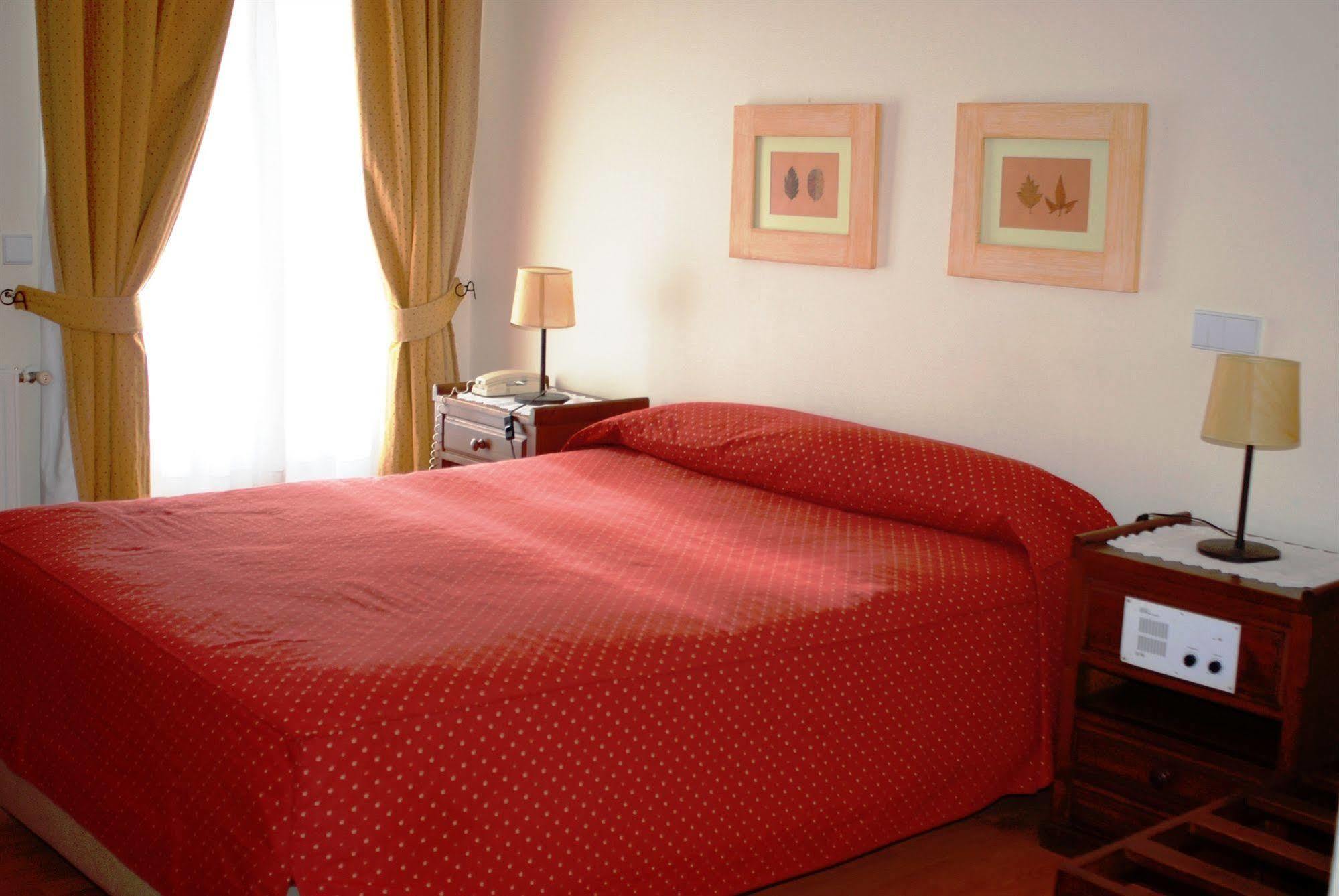 Hotel Carvalho Araujo Герес Экстерьер фото